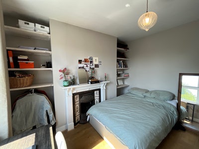 Double room in De Beauvoir houseshare Main Photo