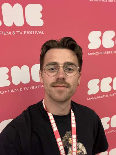 Friendly, clean Mancunian in need of a room! Main Photo