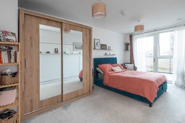 Ensuite with terrace available for Female Lodger! Main Photo