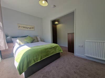 Furnished Double Room with Garden Access Main Photo