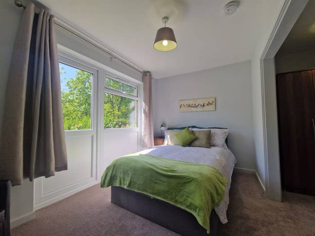 Furnished Double Room with Garden Access Main Photo