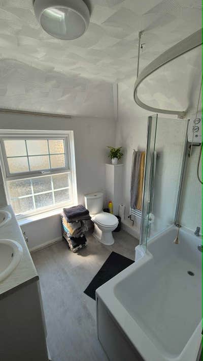 Double room in quiet village Main Photo
