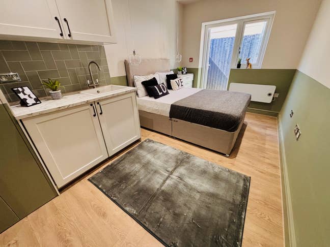 ✨🏡New Self-Contained Studios in – Greenford ✨ Main Photo
