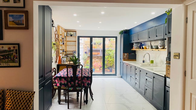 Beautiful house with a double room to rent Main Photo
