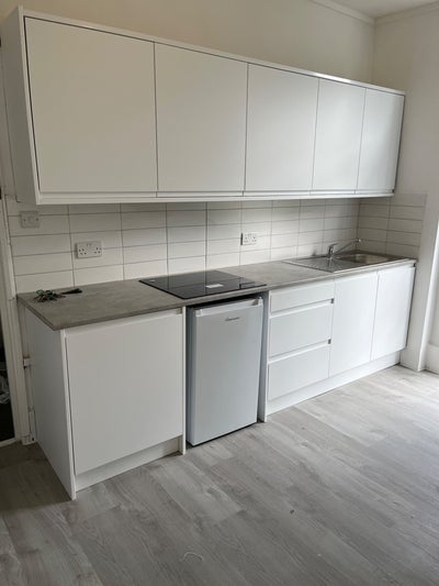 Bedsit Offord Road Main Photo