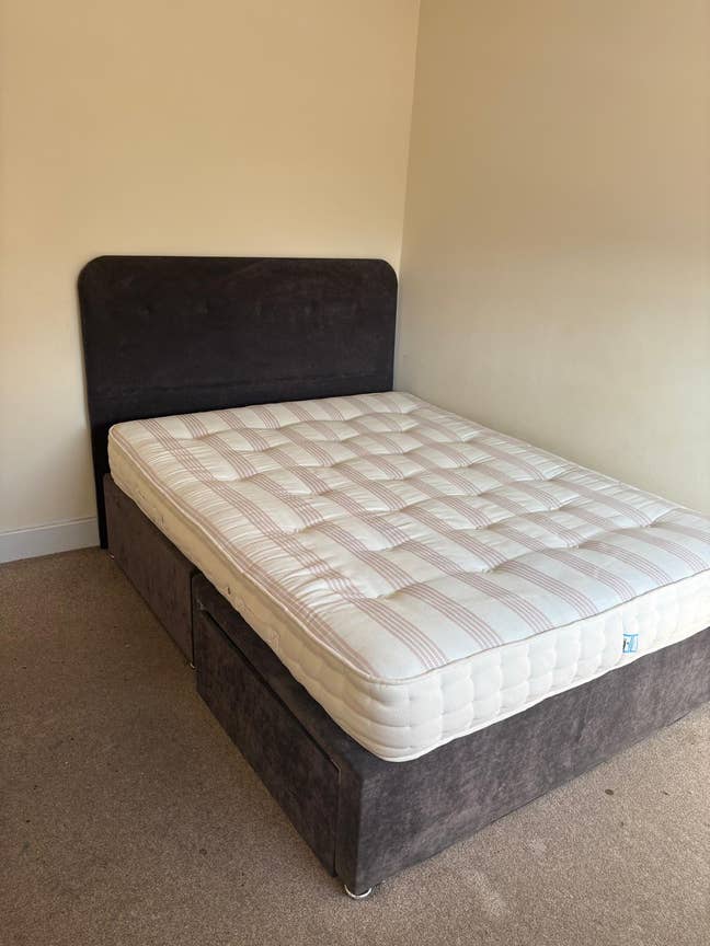 A Flat double room available in Market Square NN1 Main Photo