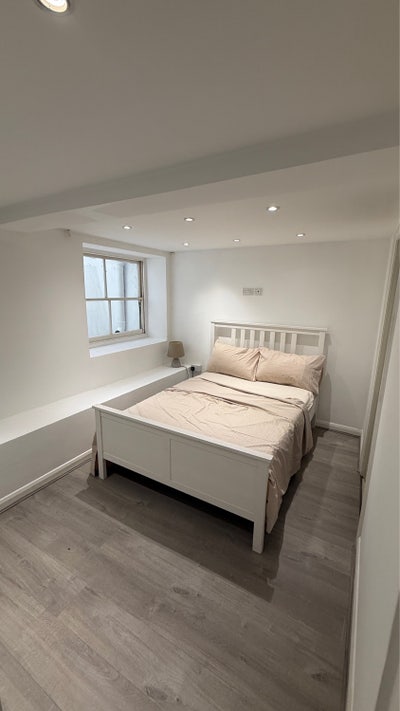 Chelsea Double En-suite Main Photo