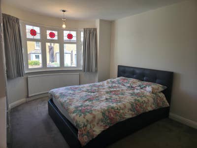 Double room, close to Maidenhead station and town Main Photo