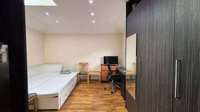 Beautiful Studio Flat for Rent in Osterley Main Photo