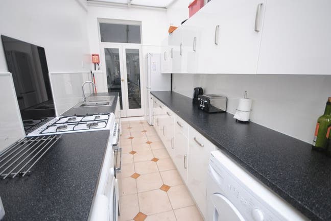 Great room in shared house St Thomas &pound;640 Main Photo