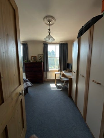 Large Spacious Double room available  Main Photo