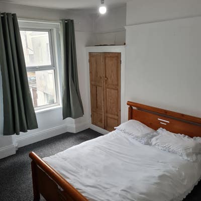Double  room to rent Main Photo