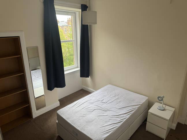 Double Room in Spacious Newington Flat Main Photo