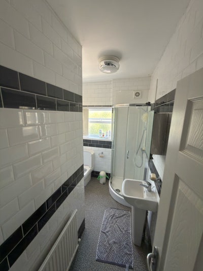 Looking for Clean and Tidy House Mate Main Photo