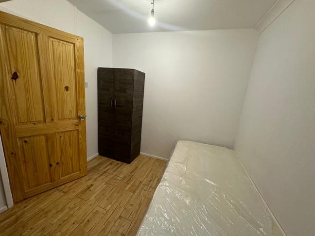 Spacious Single Room (4HH) Main Photo