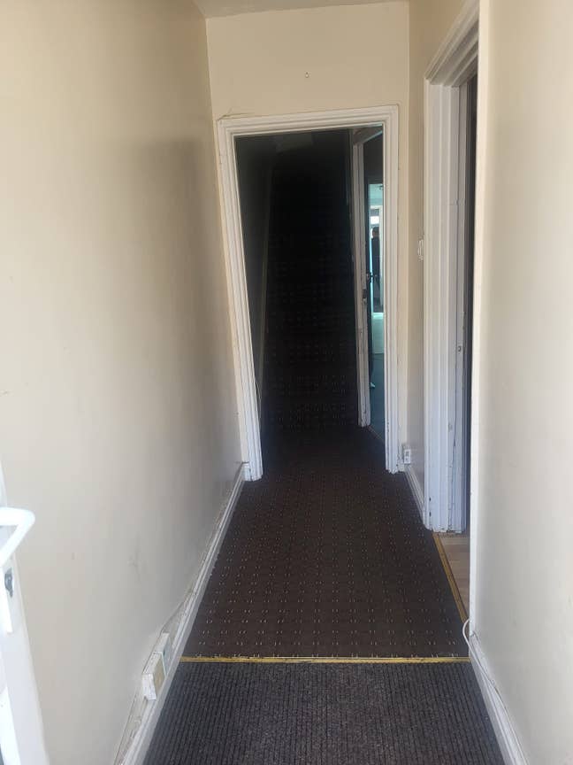 Three rooms to rent  Main Photo