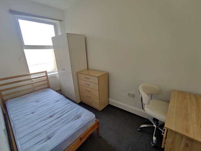 Affordable single room in Earlsfield area Main Photo