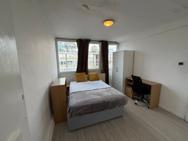 Double room in Roehampton zone 2 (95) Main Photo