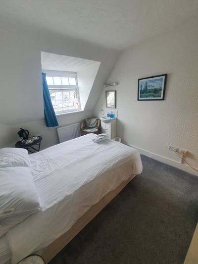 Rooms To Rent  Main Photo