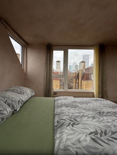 Dreamy Loft Studio with Stunning London Views Main Photo