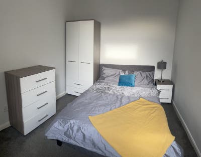 ✨Comfortable double room close to city centre✨  Main Photo