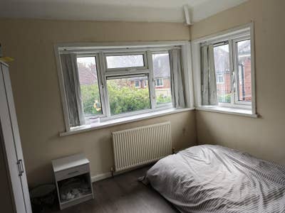 Room available in LS8 Main Photo