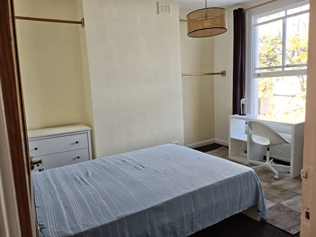 Bright Double Room in Victorian House - Islington Main Photo