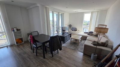 Large double ensuite -available 18/07 Main Photo