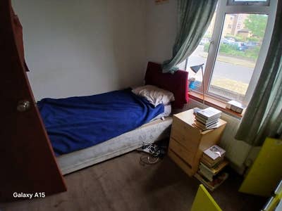 Single Room Available. &pound;450/Month Main Photo