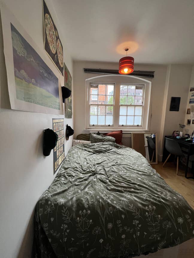 Looking for fourth flatmate for summer tenancy! Main Photo