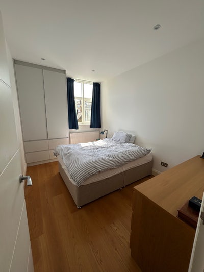 Double bedroom / bathroom near Tower Bridge Main Photo