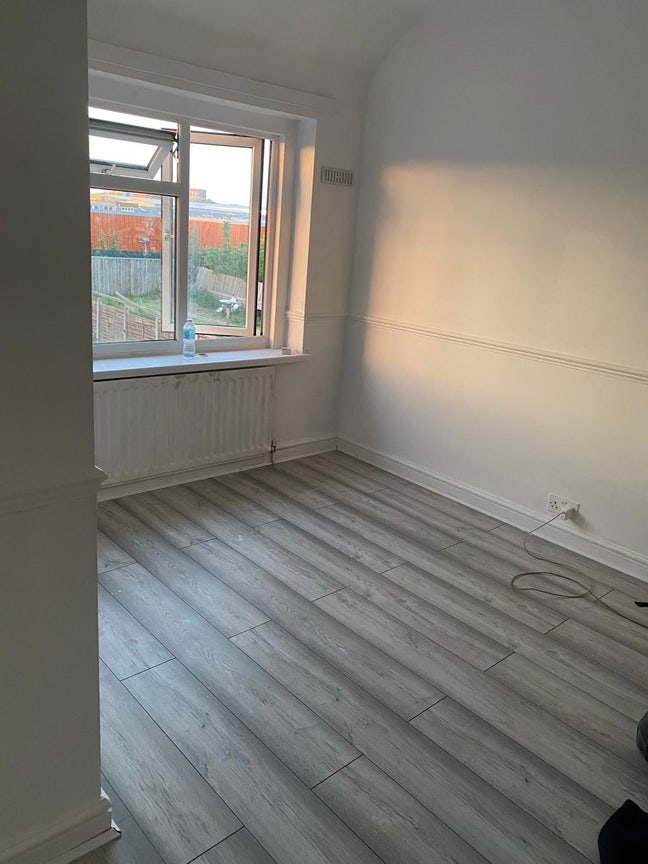 Room for rent  Main Photo