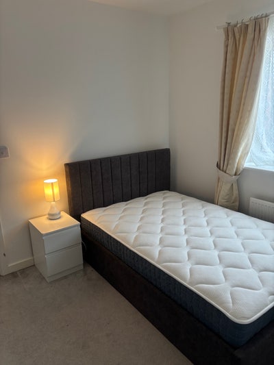 A double room available in Chelmsford Main Photo
