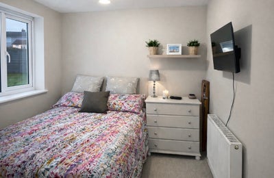Double Room in Sought-After Quiet Village Main Photo