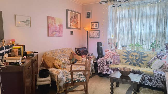 Two doubles furnished.student nurse near Wans Hosp Main Photo