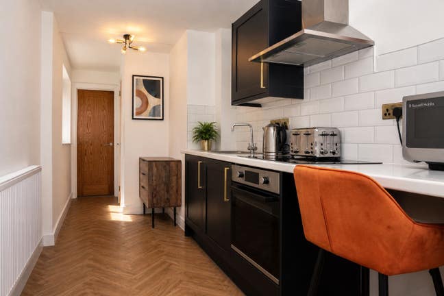⭐ Stunning Studio Room Available July ⭐ Main Photo
