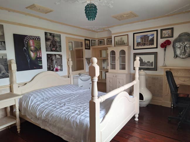 Lovely kingsize room in a quiet clean Georgian hou Main Photo