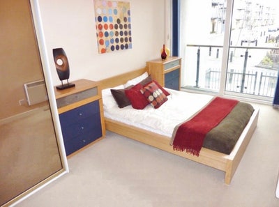 Brilliant En-suite in Canary Wharf Available now Main Photo