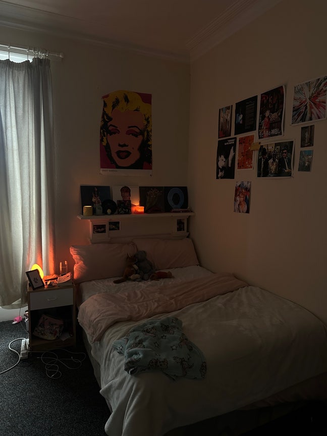 Looking for a flatmate!  Main Photo