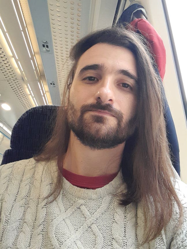 Biologist looking for a couple of flatmates Main Photo