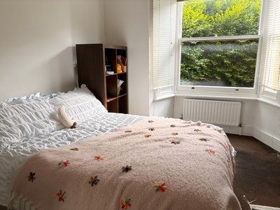 Large double room in West Hampstead  Main Photo