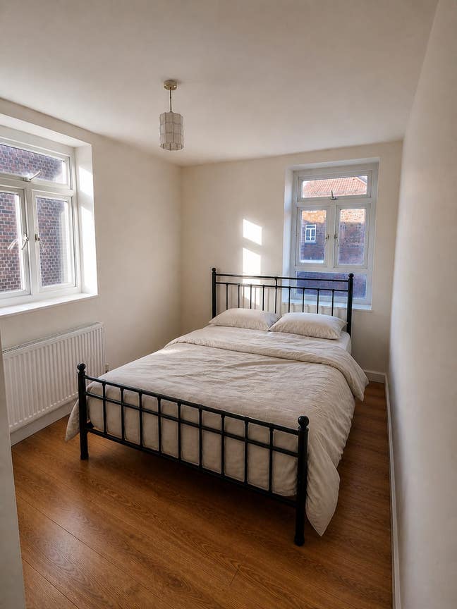 2 double rooms; recently refurbished, homerton Main Photo