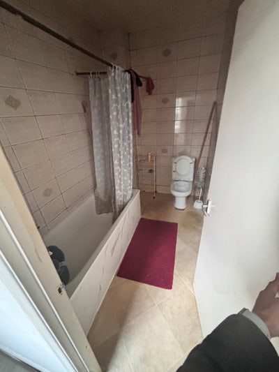 Sharing room for rent Main Photo