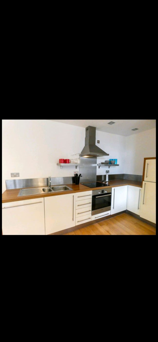 Room with private bathroom in New Islington  Main Photo