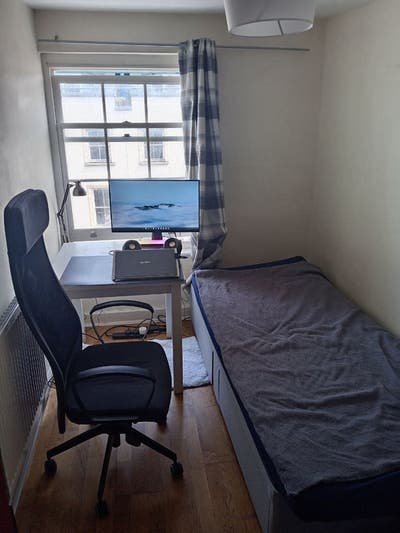 🔥 Room of the Week: Stylish Deptford SE8 🏠 Main Photo