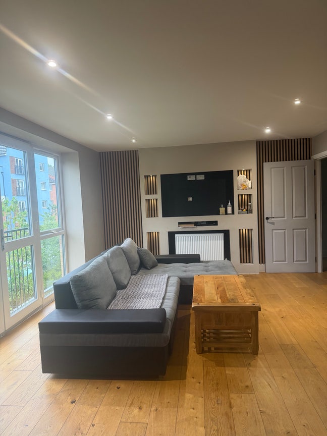 Spacious Ensuite Bedroom Near Aldershot Station Main Photo