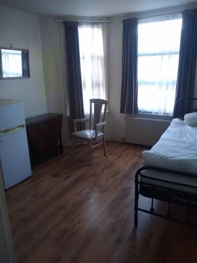 Large single room, Kensal Rise NW10,zone 2 Main Photo
