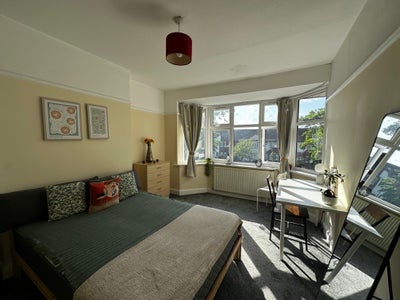 Large Double in Acton -All Bills Included -1st May Main Photo