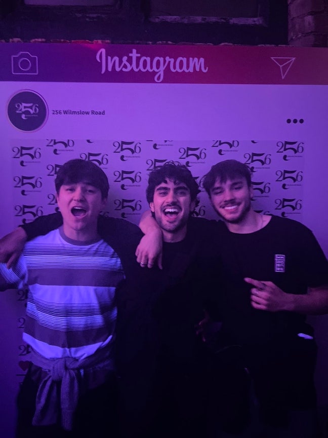 Looking for flatmates and/ or flat Main Photo