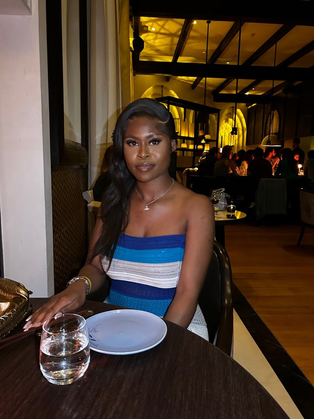 Professional Female seeks a double room Main Photo